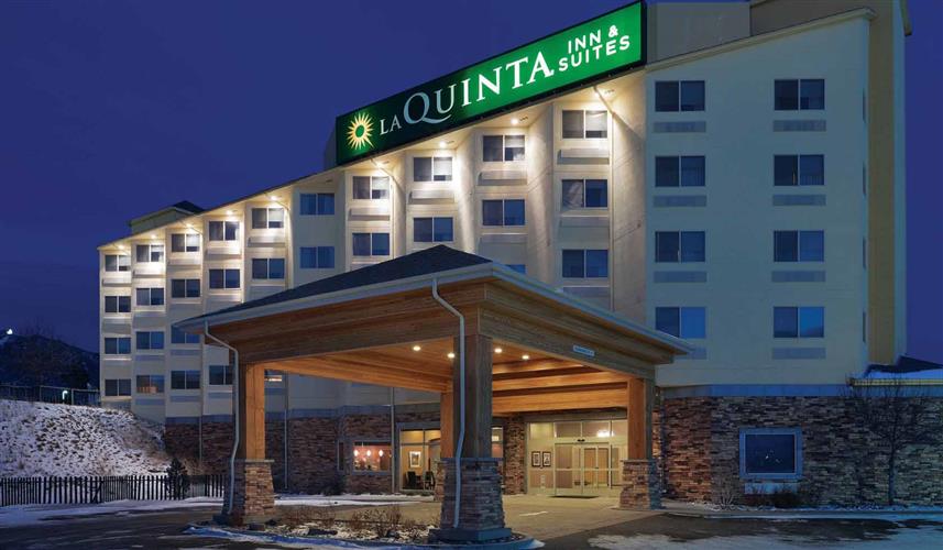 La Quinta Inn & Suites: 