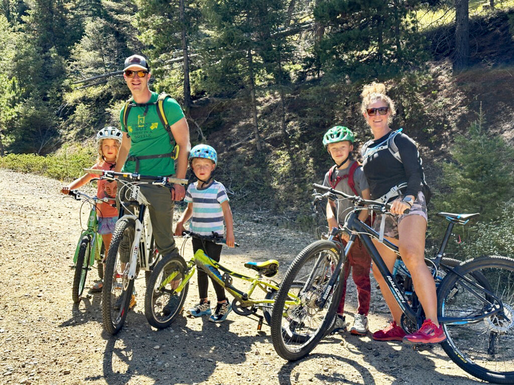 FAMILY READY TO RIDE THE THOMPSON PARK MILWAUKEE TRAIL - RICK & SUSIE GRAETZ