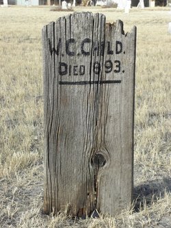 William Comstock Child wood plank gravestone