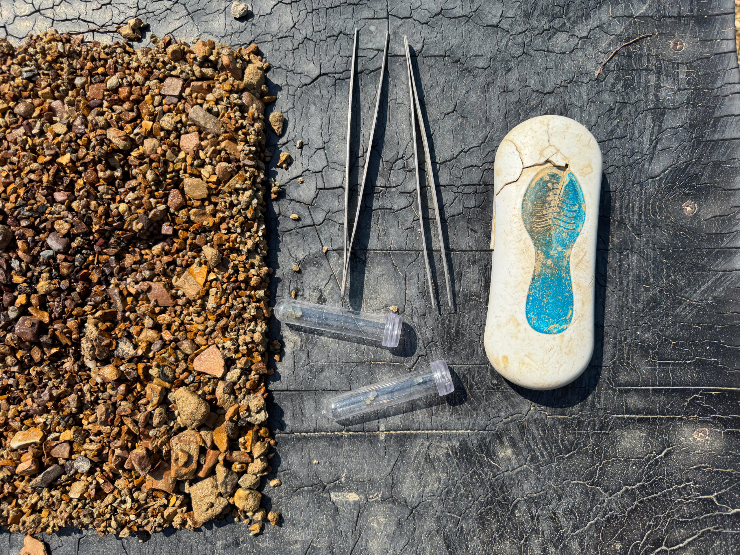 Sapphire Mining Equipment provided by Gem Mountain